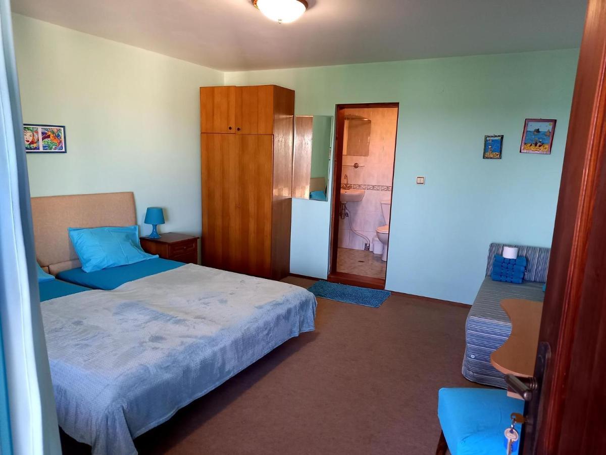 Regina'S Guesthouse Balcsik Kültér fotó
