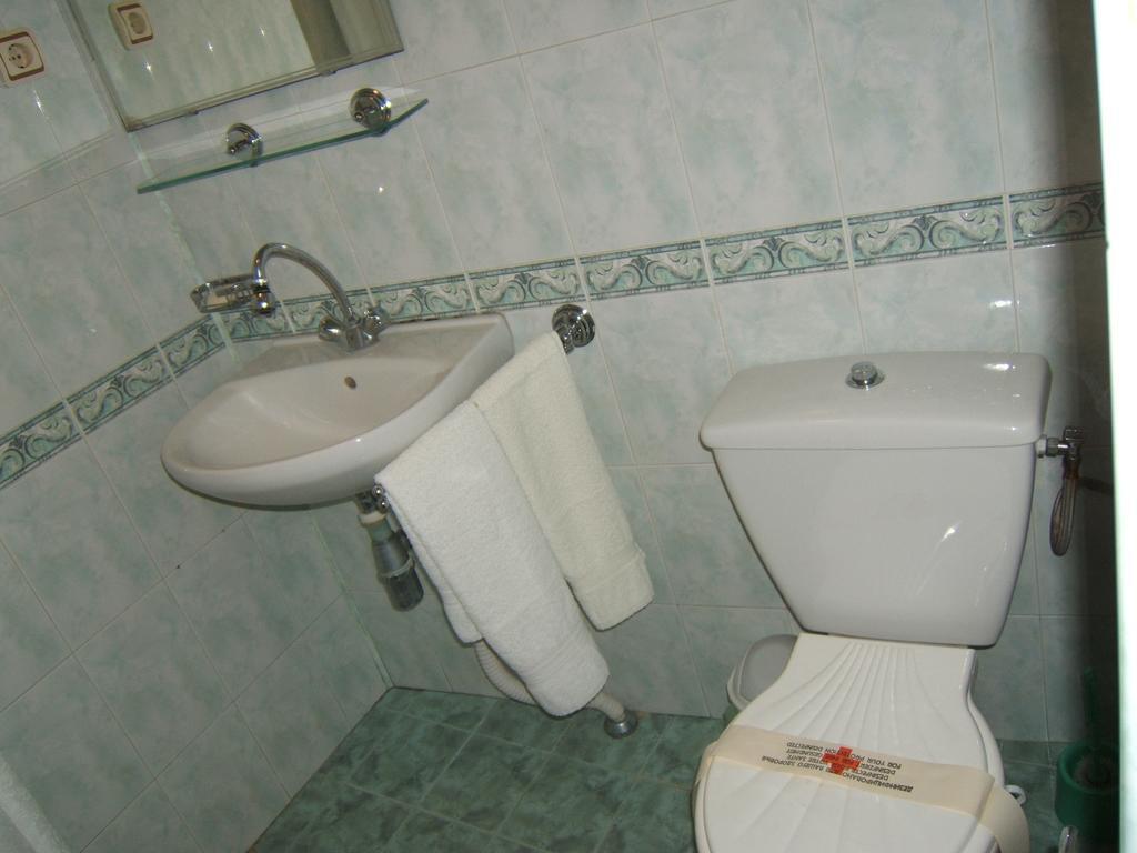 Regina'S Guesthouse Balcsik Szoba fotó