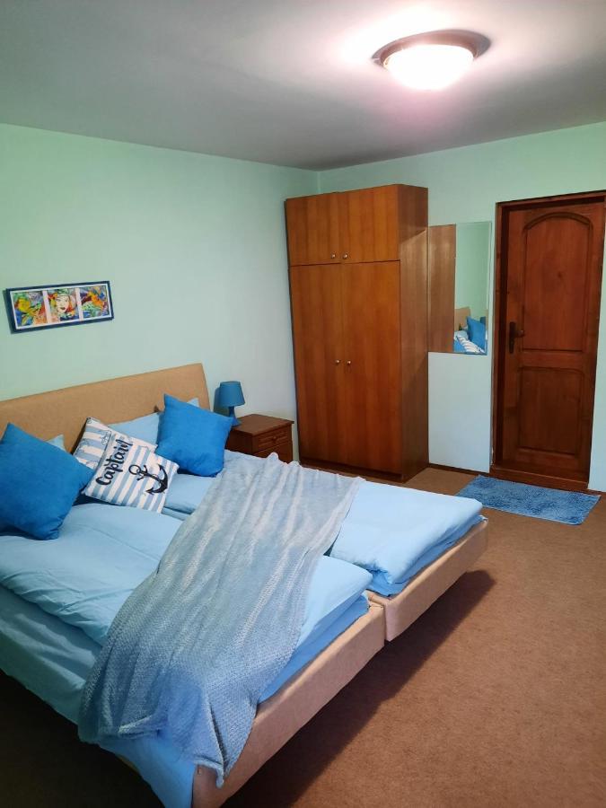 Regina'S Guesthouse Balcsik Kültér fotó