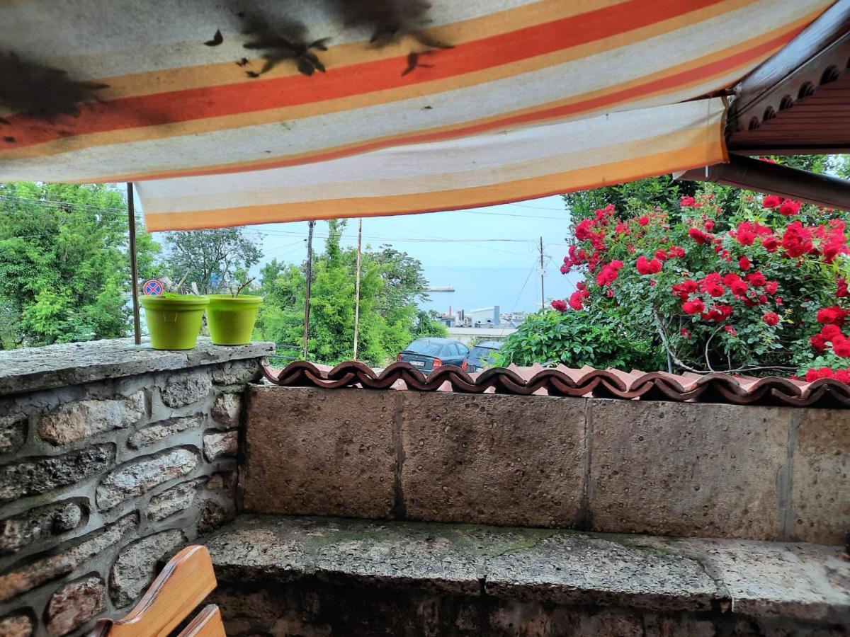 Regina'S Guesthouse Balcsik Kültér fotó